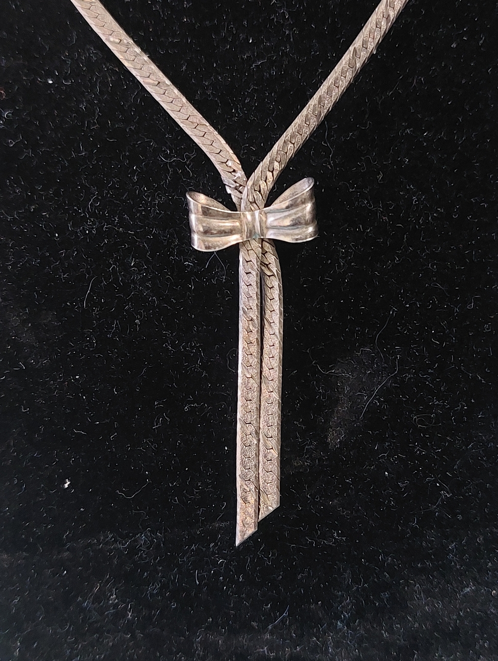 Italian Sterling Silver Necklace w/Lariat-style Herrington Chain w/Bow Pendant
